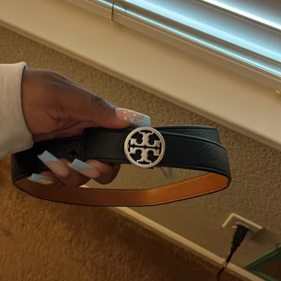 Tory Burch 1” Belt - Picture 2 of 2